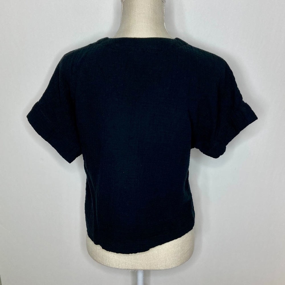 Universal Thread Gauze Crop Top - Picture 3 of 5